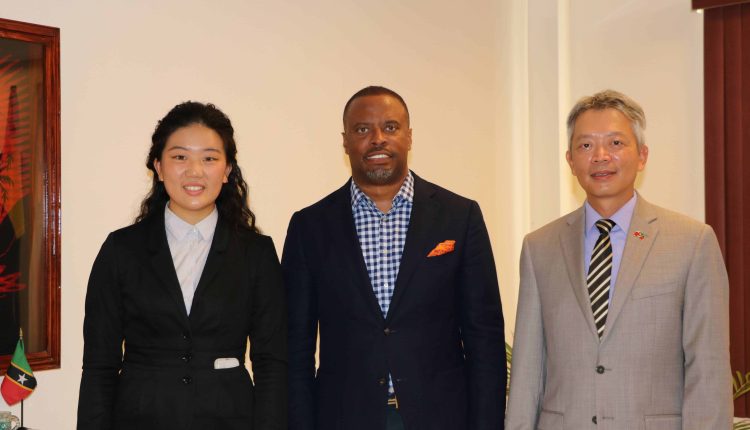 Ms. Chen Chi, professional Mandarin teacher from the Republic of China (Taiwan) (right); and His Excellency Tom Lee, Republic of China (Taiwan) Resident Ambassador to St. Kitts and Nevis (left) with Hon. Mark Brantley, Premier of Nevis and Minister of Education in the Nevis Island Administration, and Minister of Foreign Affairs in St. Kitts and Nevis on October 21, 2020 at his Pinney’s Estate office
