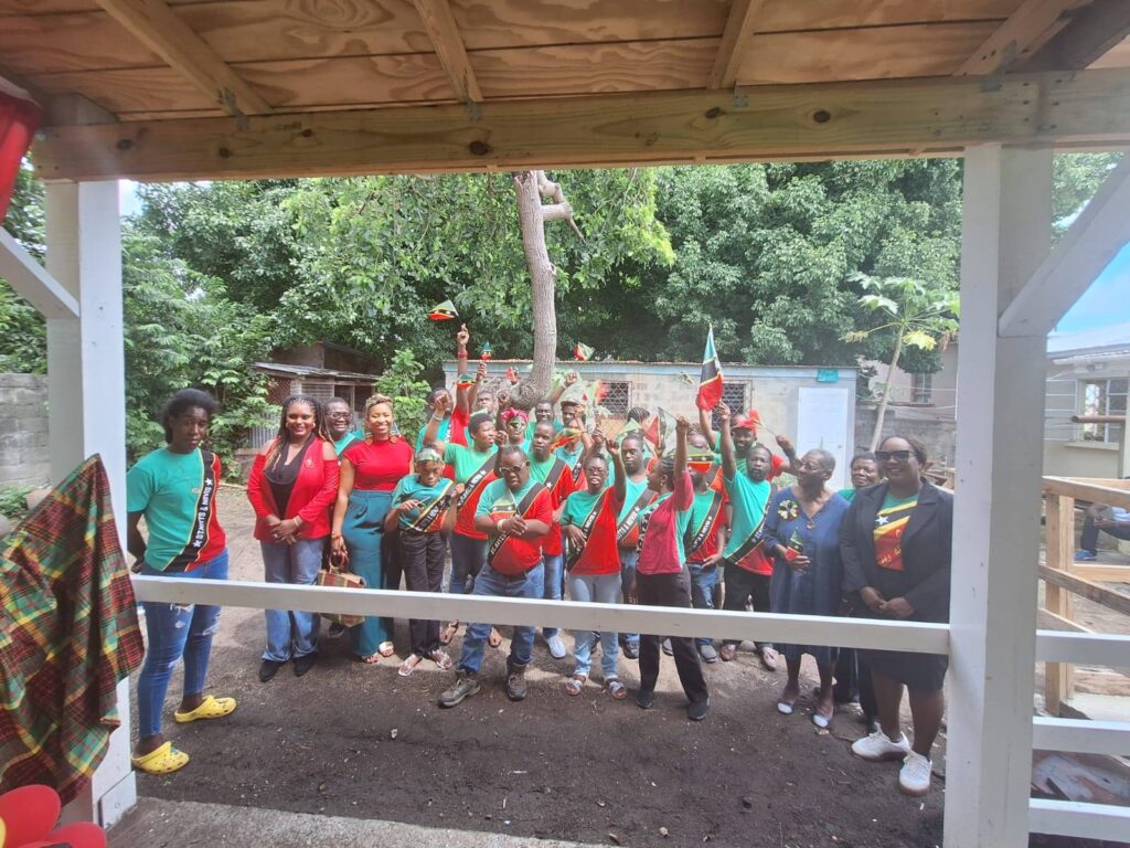 Tourism Minister Celebrates Independence at Ade’s Place